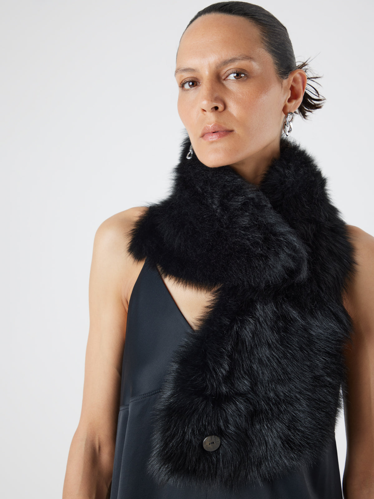 Baby Button Black Shearling Scarf | Womens | Gushlow & Cole-model with scarf buttoned and cropped