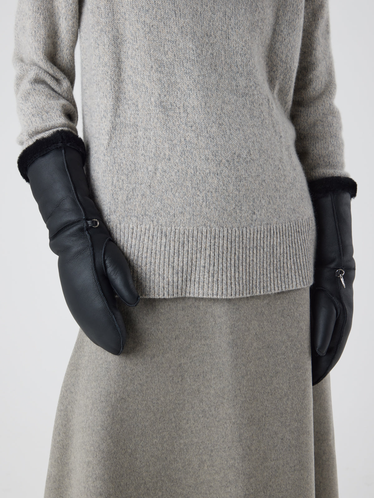 Black Gauntlet Shearling Mittens gushlow and cole - gloves on model