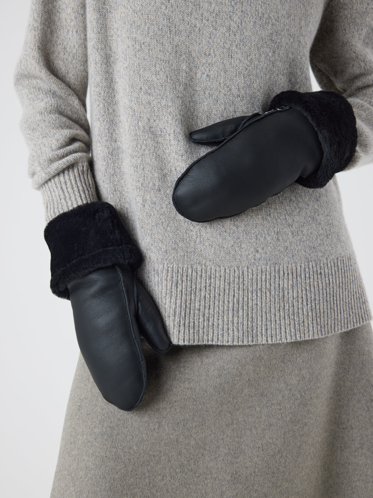 Black Gauntlet Shearling Mittens gushlow and cole - gloves on model