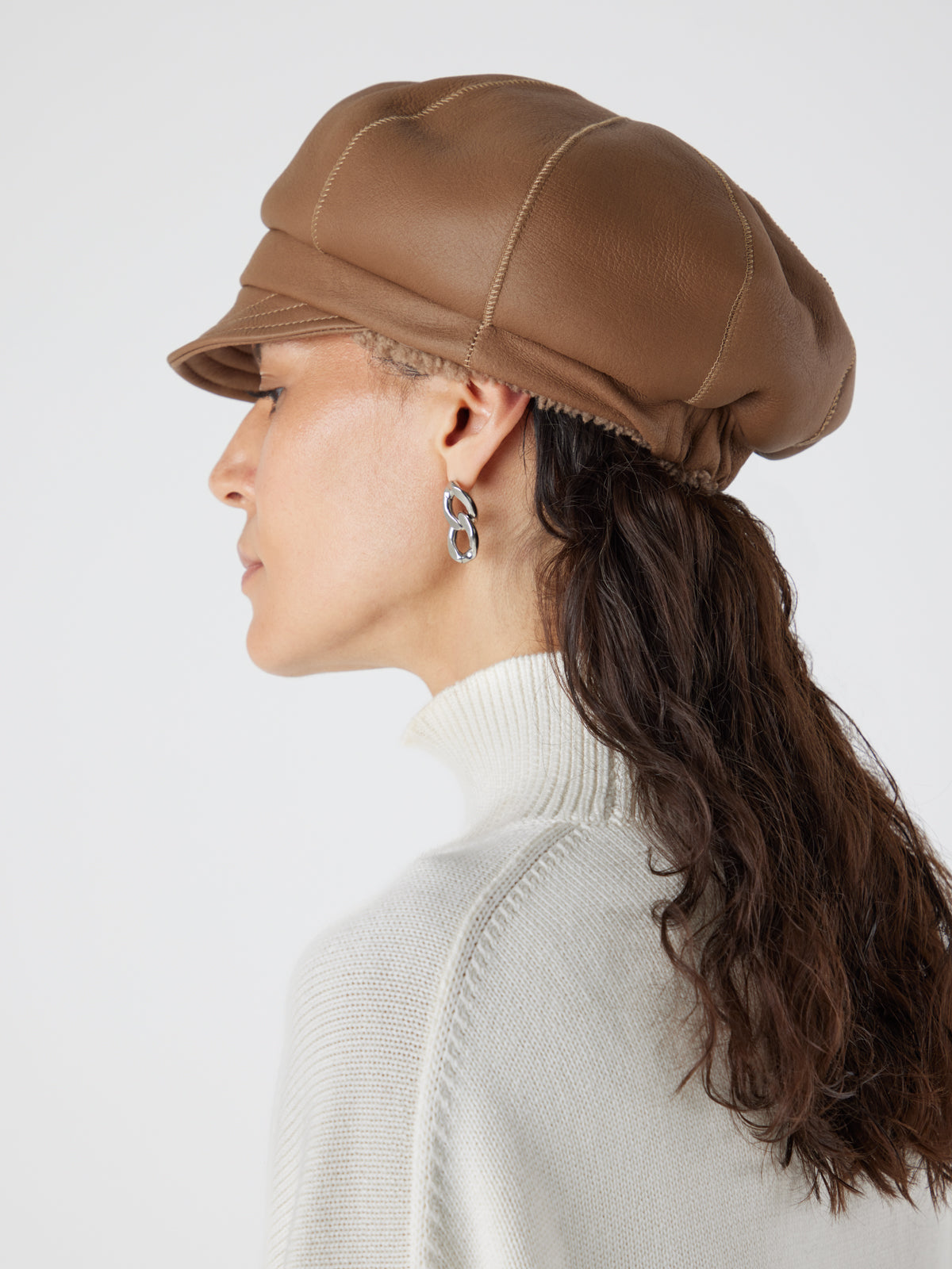Camel Shearling Carnaby Cap | Women | Gushlow & Cole - model back