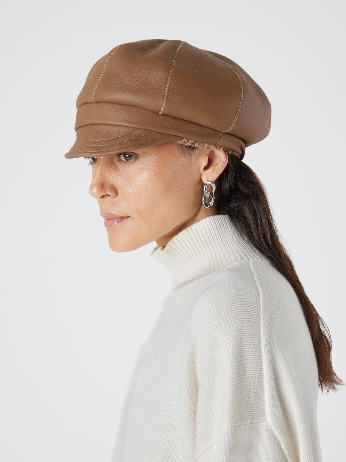 Camel Shearling Carnaby Cap | Women | Gushlow & Cole - model side