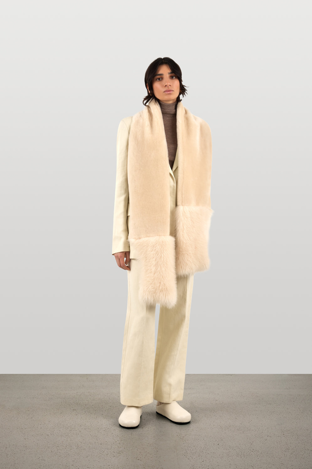 Cream Mixed Textured Shearling Scarf | Womens Luxury Shearling | Gushlow & Cole | model full length