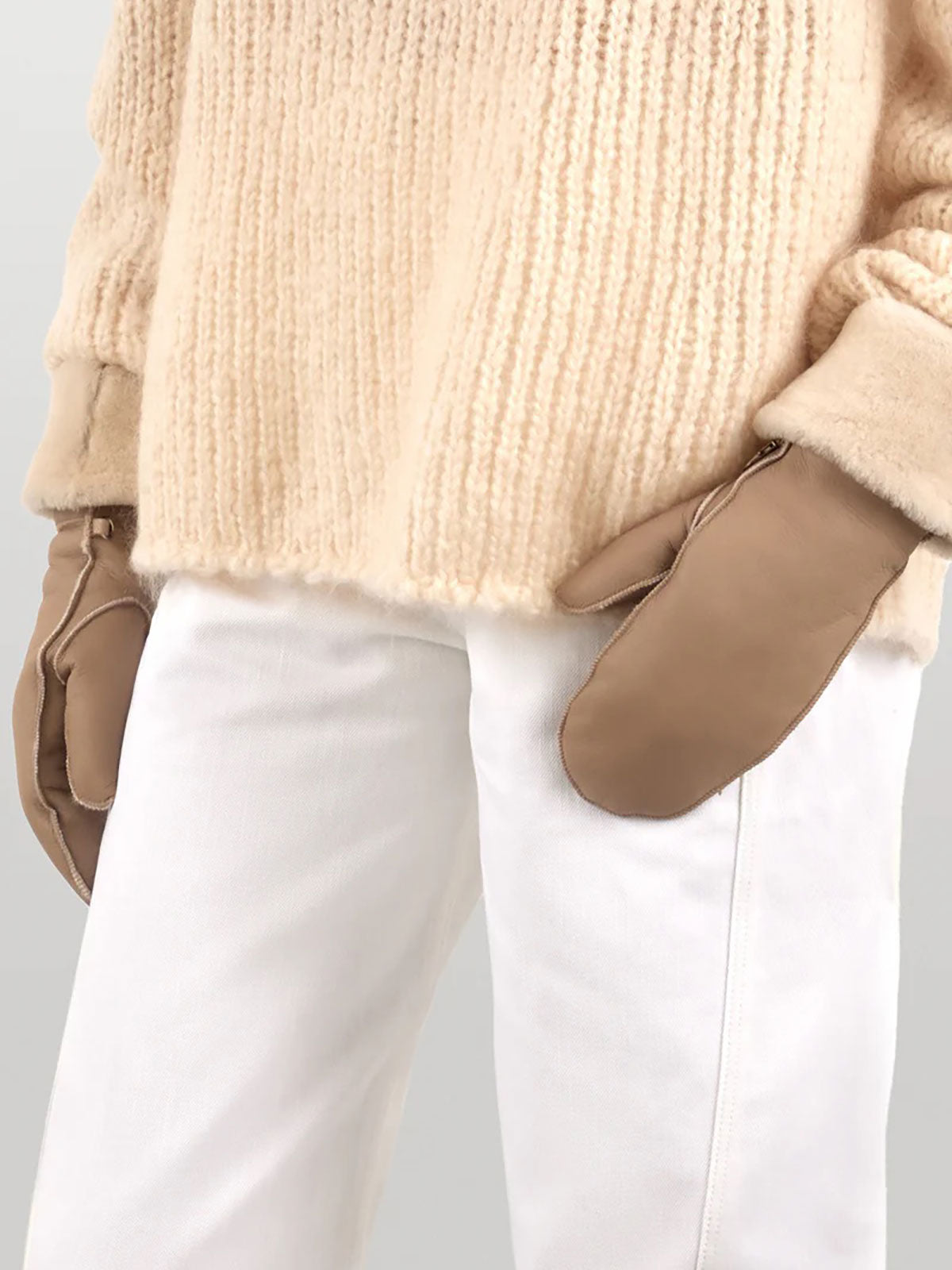 Stone White Gauntlet Shearling Mittens | Womens Luxury Shearling | Gushlow & Cole | Model crop in