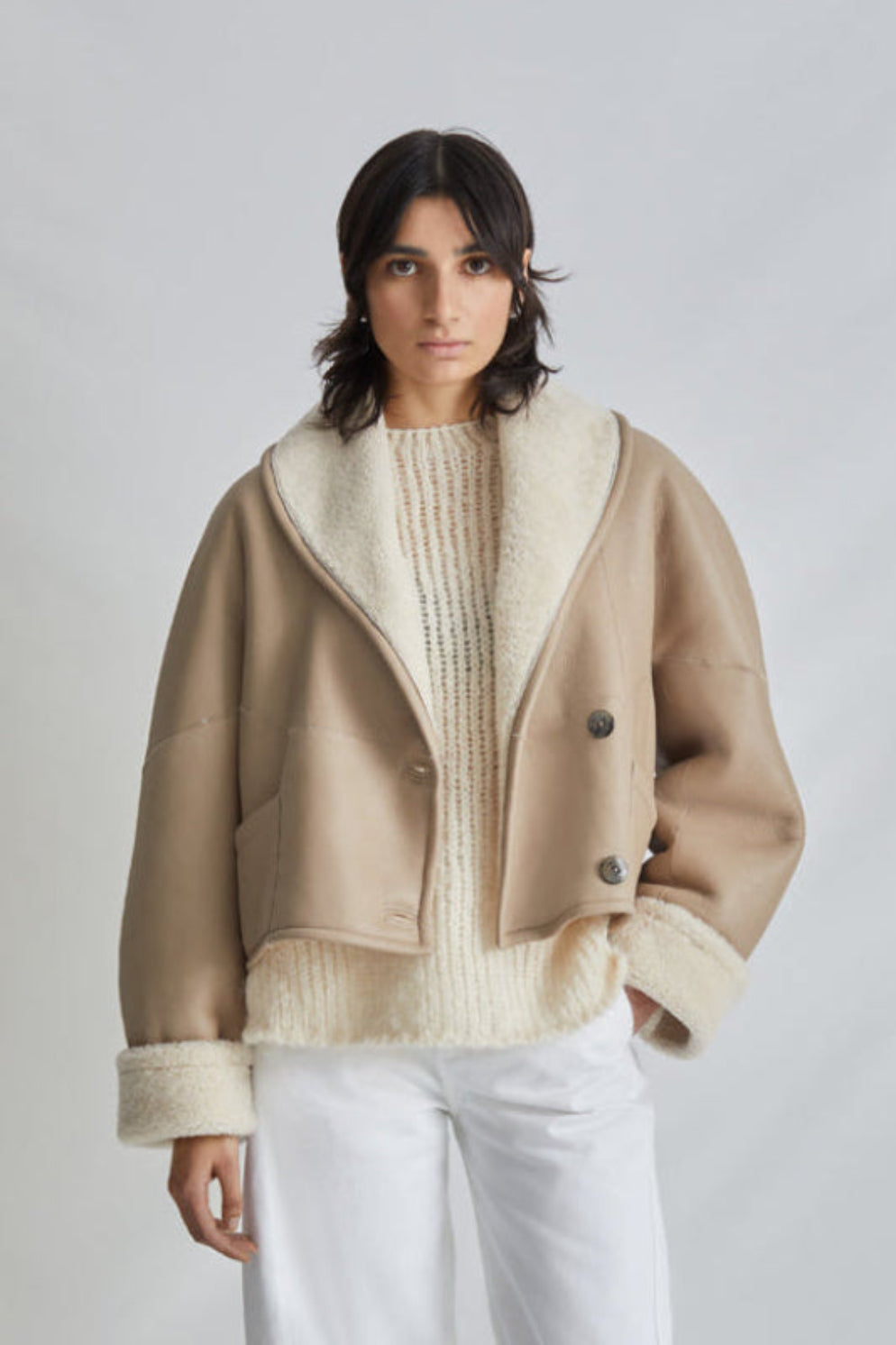 White L9020 Crop Shearling Jacket | Womens luxury shearling | Gushlow & Cole | model front