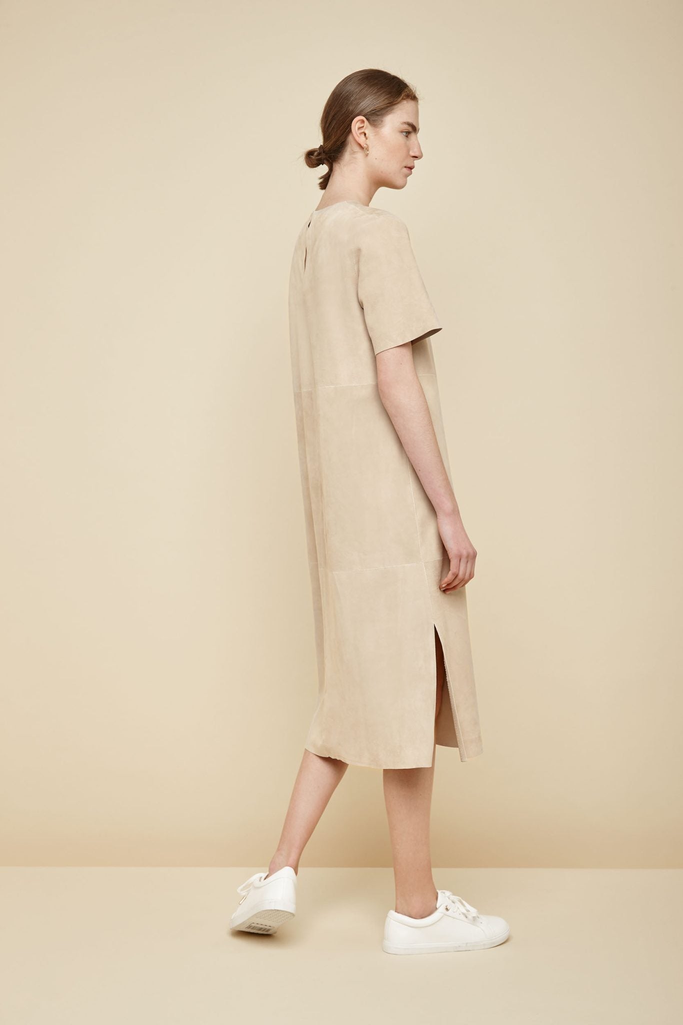 cream suede t shirt dress - women | gushlow and Cole - DTSHS1-ECR - 36858