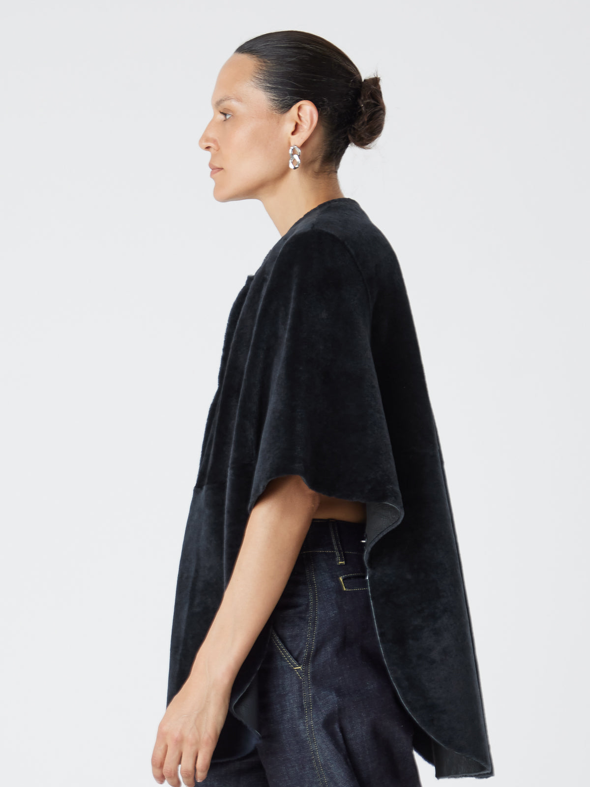 Black Collarless Shearling Cape | Womens | Gushlow & Cole- model crop side