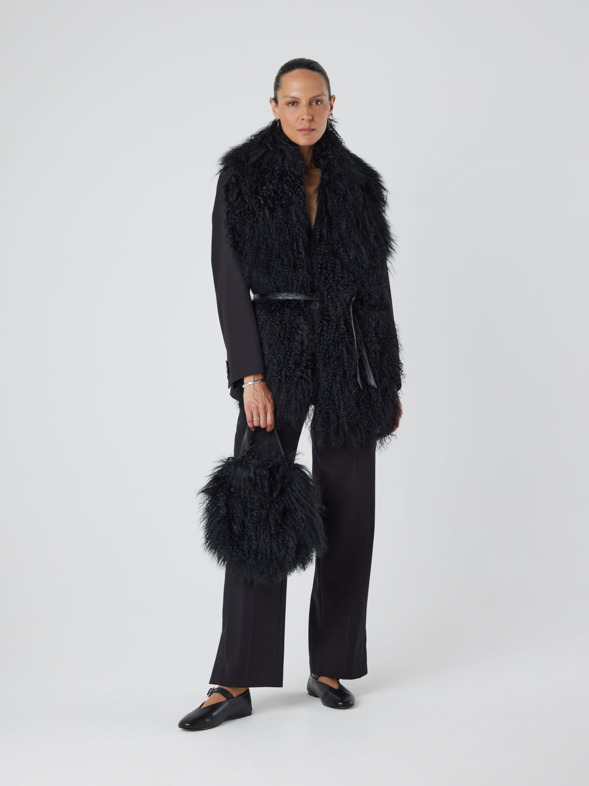 Black Mongolian Scarf with Belt | Womens | Gushlow & Cole-model with scarf and bag