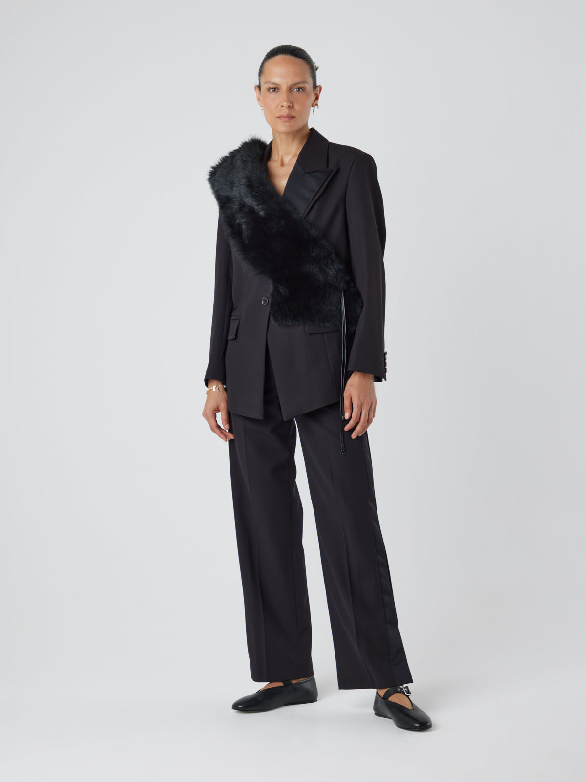 Black Shearling Shawl Scarf | Womens | Gushlow & Cole - scarf sash on model