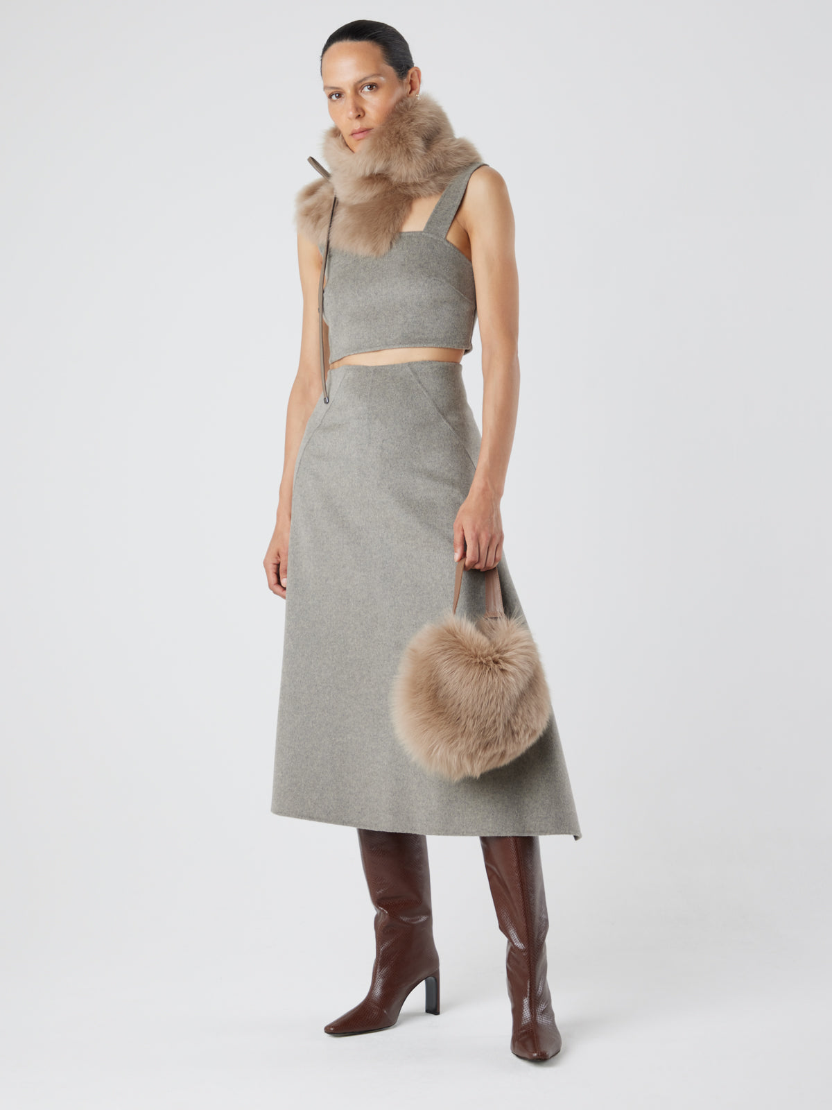 Camel Shearling Shawl Scarf | Womens | Gushlow & Cole - model full length scarf snood with bag