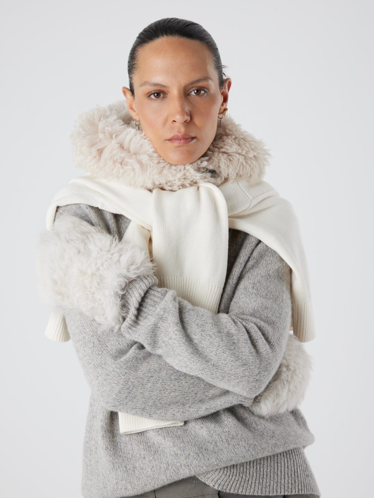 Cream Curly Shearling Hood | Womens | Gushlow & Cole - model hood and mittens