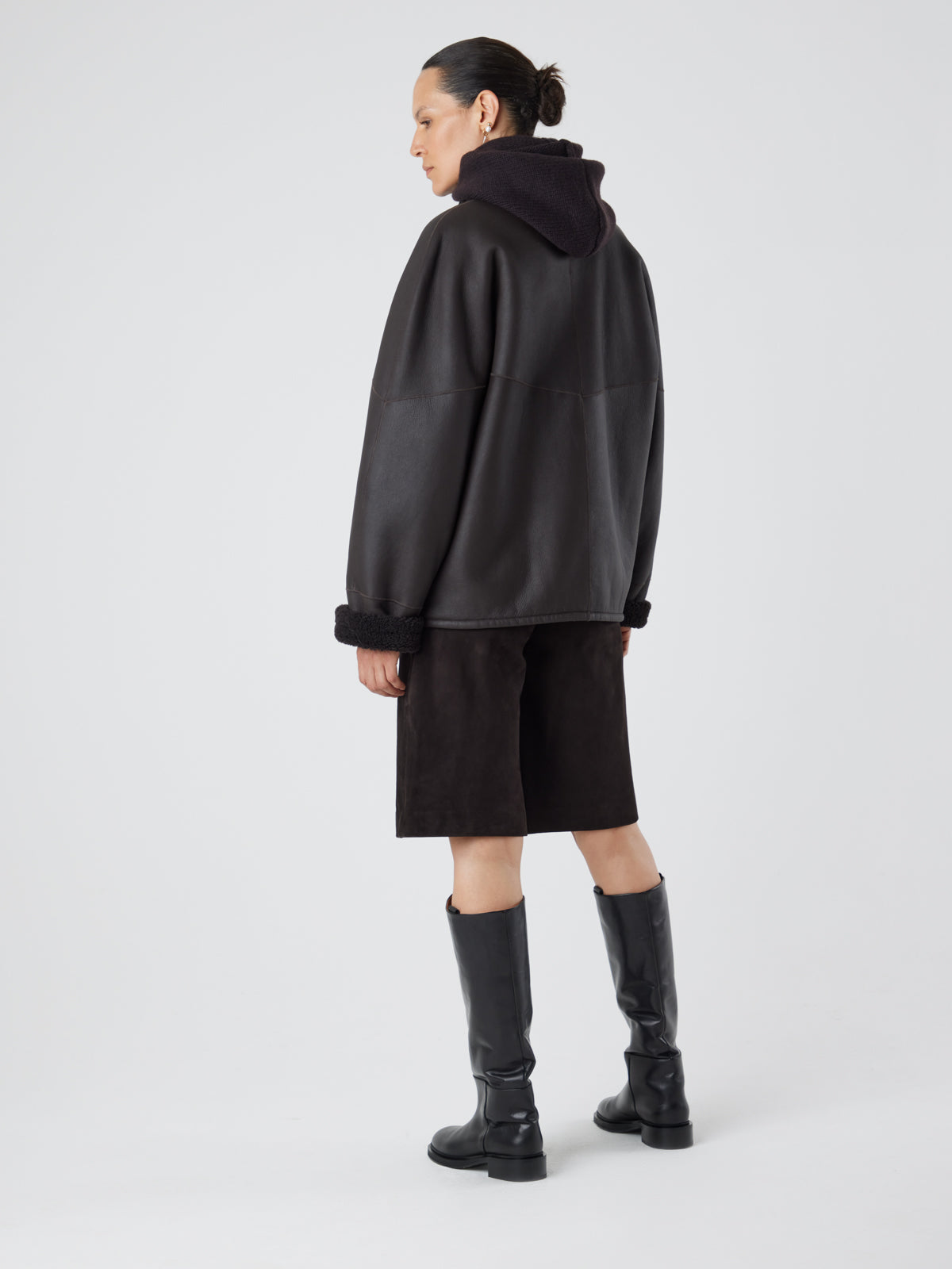 L9020 Brown Midi Shearling Coat | Womens | Gushlow & Cole-model back
