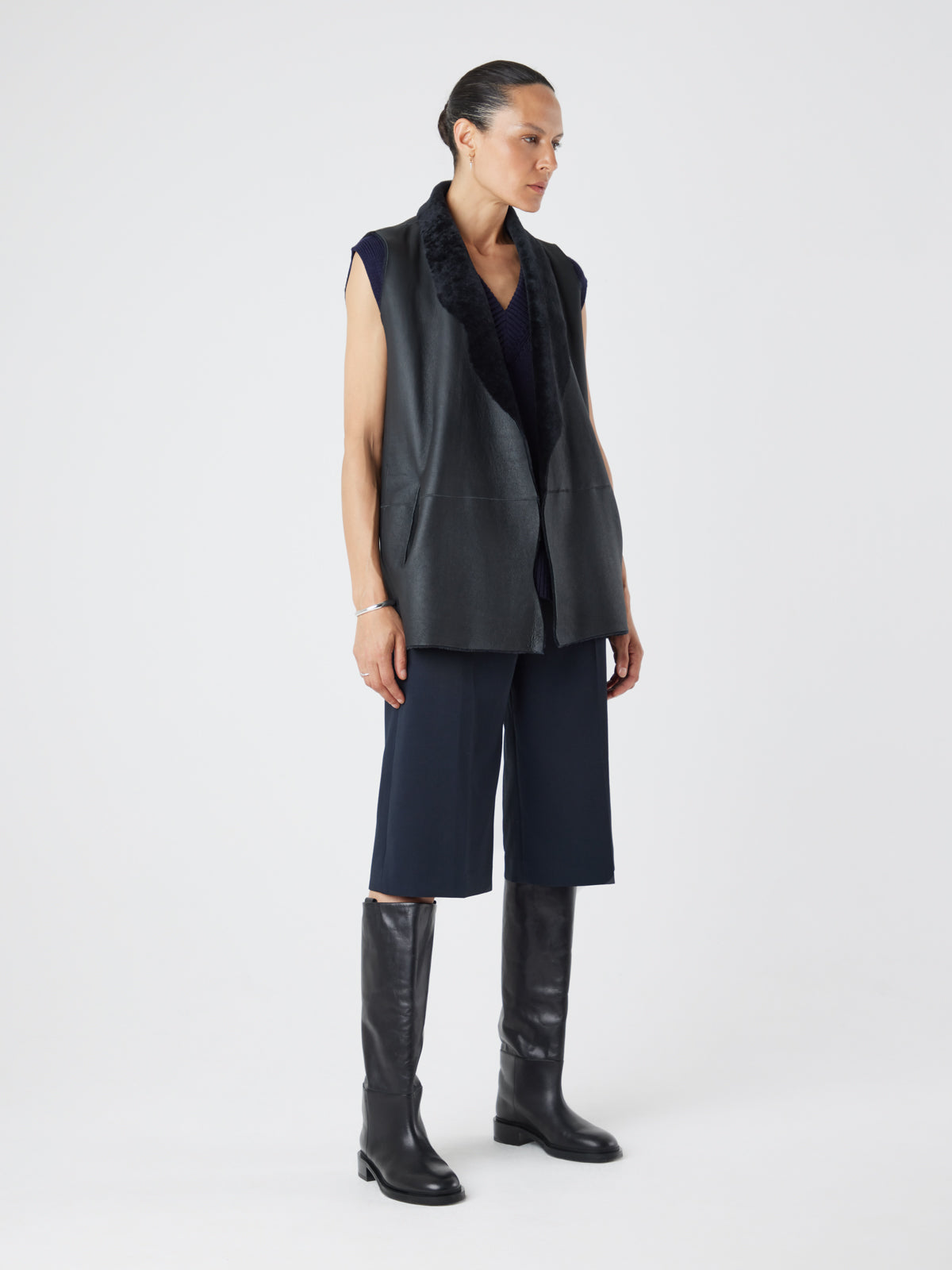 Natural Edge Graphite Black Mid Length Shearling Gilet - mode full length reverse