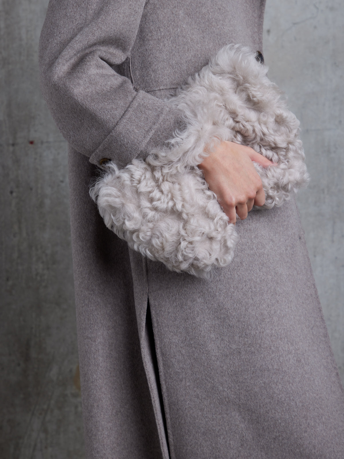 Oyster White Shearling Slouch Bag | Womens | Gushlow & Cole - model crop