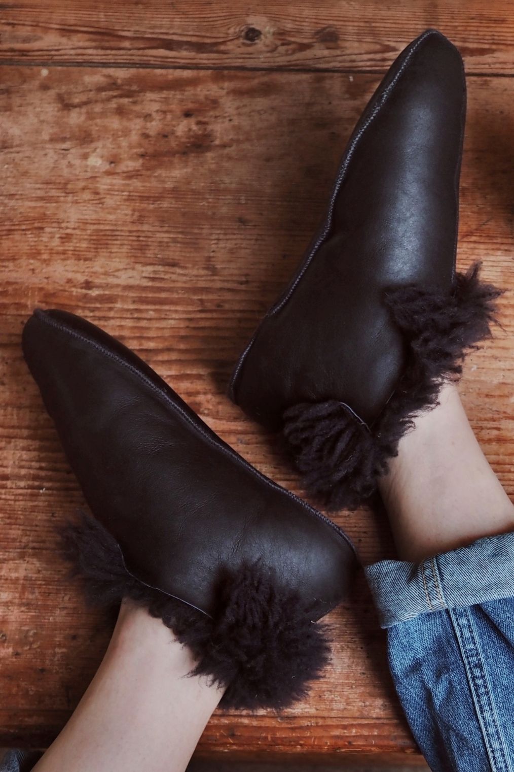 white Teddy Shearling Slipper Boots - model - gushlow & cole