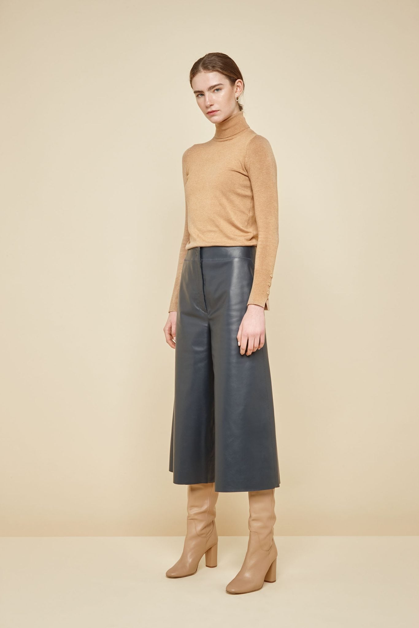 navy leather culottes - women | gushlow and Cole - PCLN0-NAV - 38738