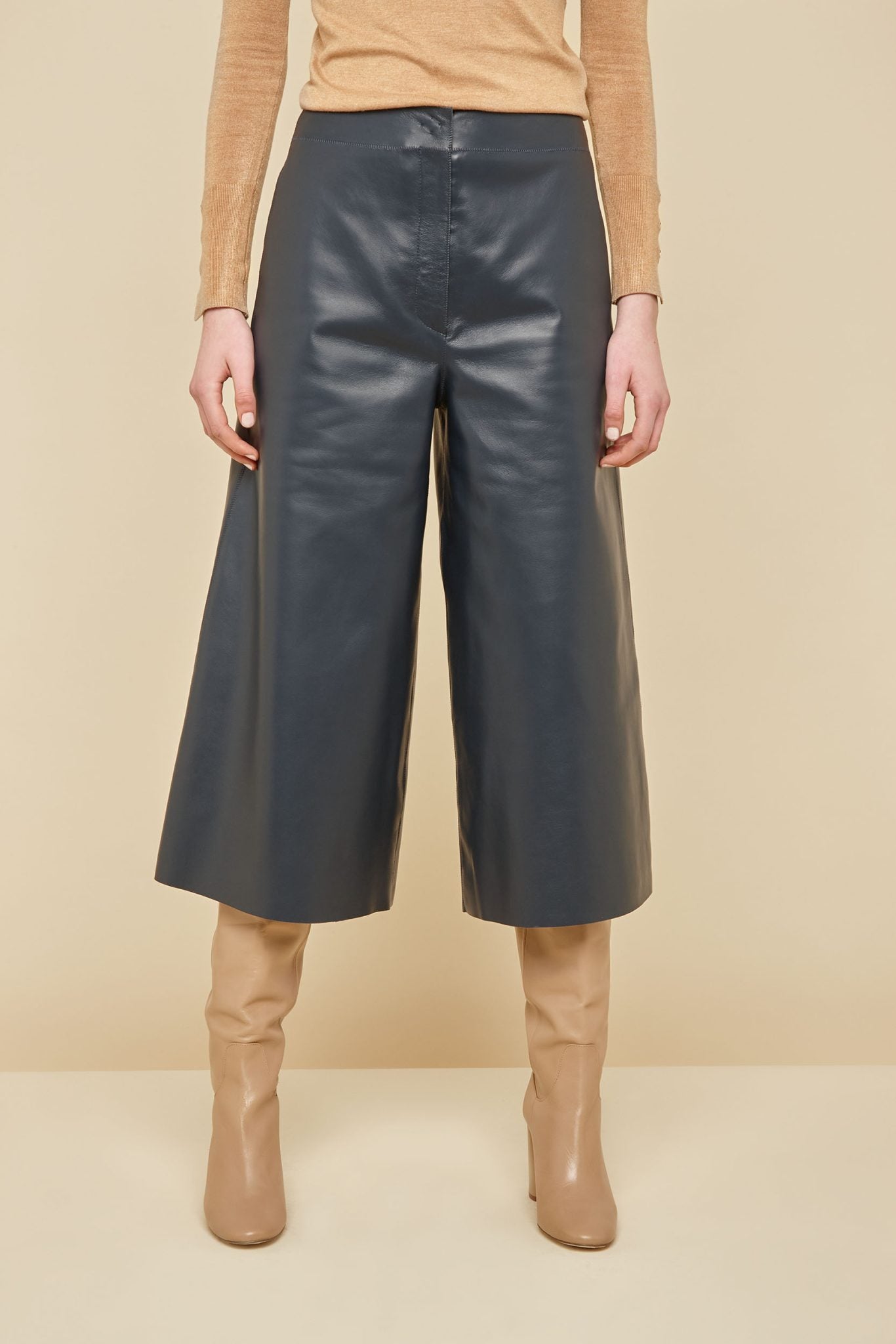 navy leather culottes - women | gushlow and Cole - PCLN0-NAV - 38803