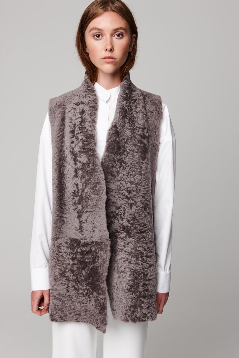 mid length lightweight taupe shearling gilet - women | gushlow and cole - cell image 4