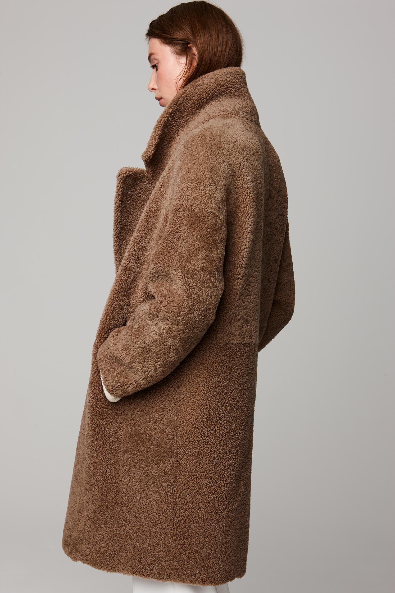Notch Collar Shearling Coat in Camel | Women | Gushlow & Cole