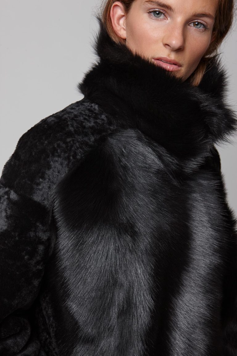 relaxed fit mixed black shearling coat - women | gushlow and cole - cell image 4
