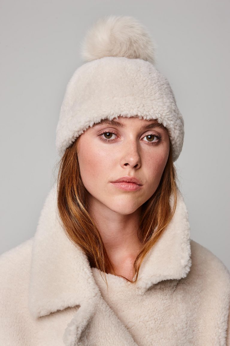 shearling beanie hat in white - women | gushlow and cole - cell image 1