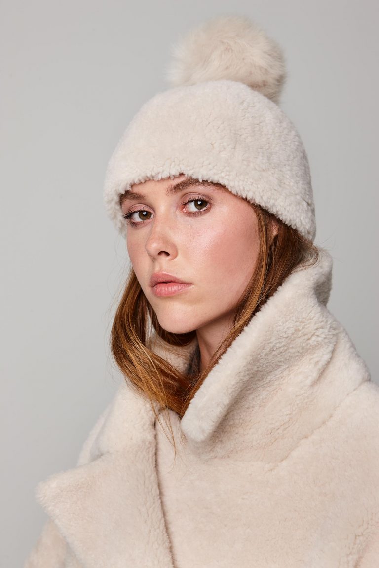 shearling beanie hat in white - women | gushlow and cole - cell image 2
