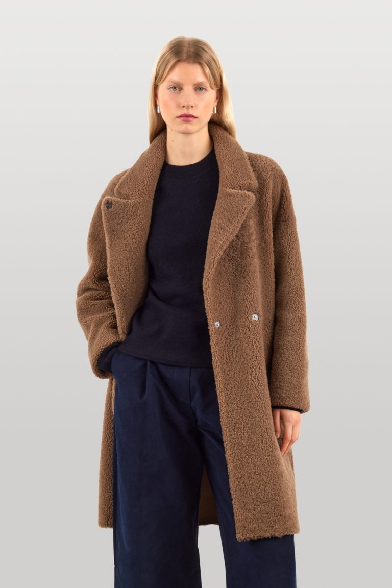 Notch Collar Shearling Coat in Camel | Women | Gushlow & Cole - model crop with coat open
