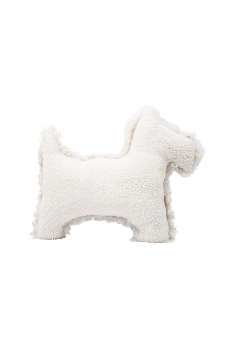 white sheepskin cushion - homewear | gushlow and cole - cell image 2