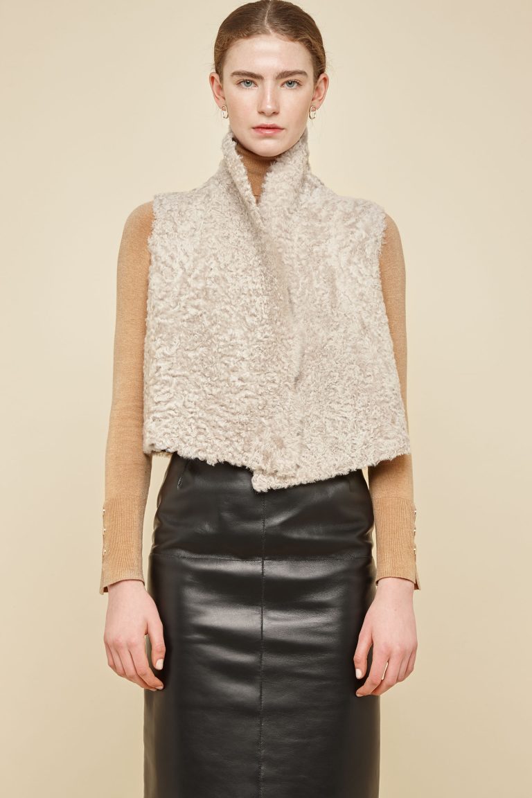 cropped rough cut cream shearling gilet - women | gushlow and Cole - GSRCX-SAN - 38596
