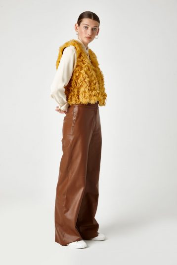 yellow shearling crop gilet - women | gushlow & Cole - GCCR0-SUN