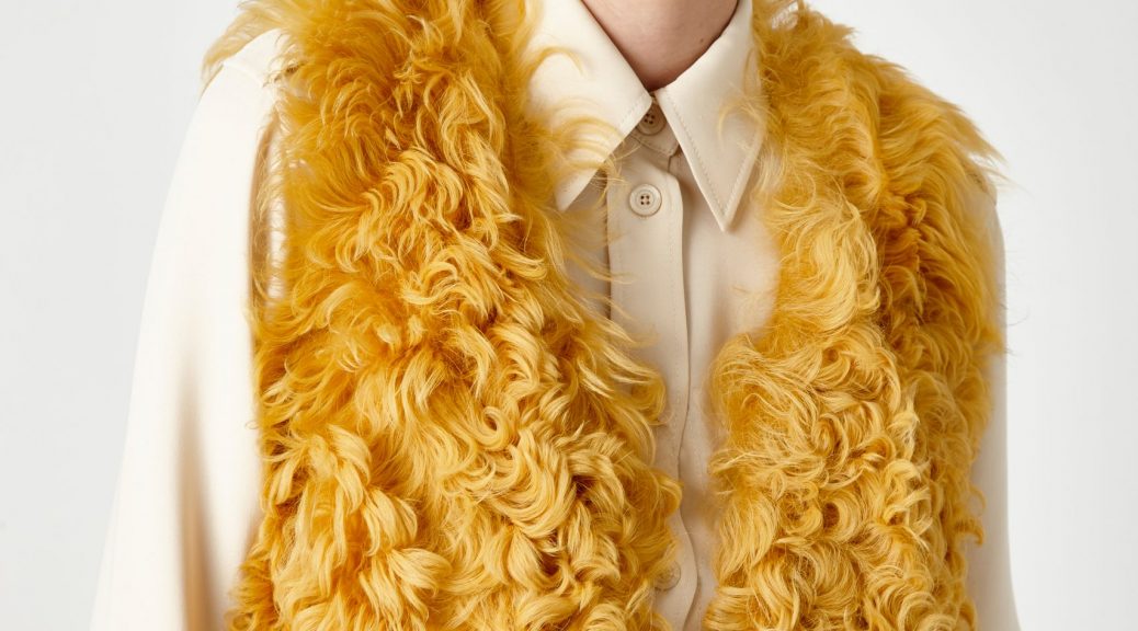 yellow shearling crop gilet - women | gushlow & Cole - GCCR0-SUN