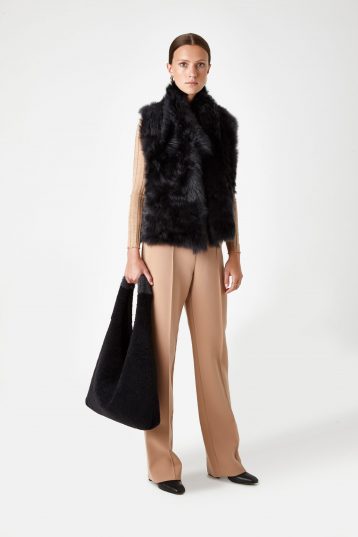 dark grey shearling slouch bag - women | gushlow & Cole - BMSLOE-GRA
