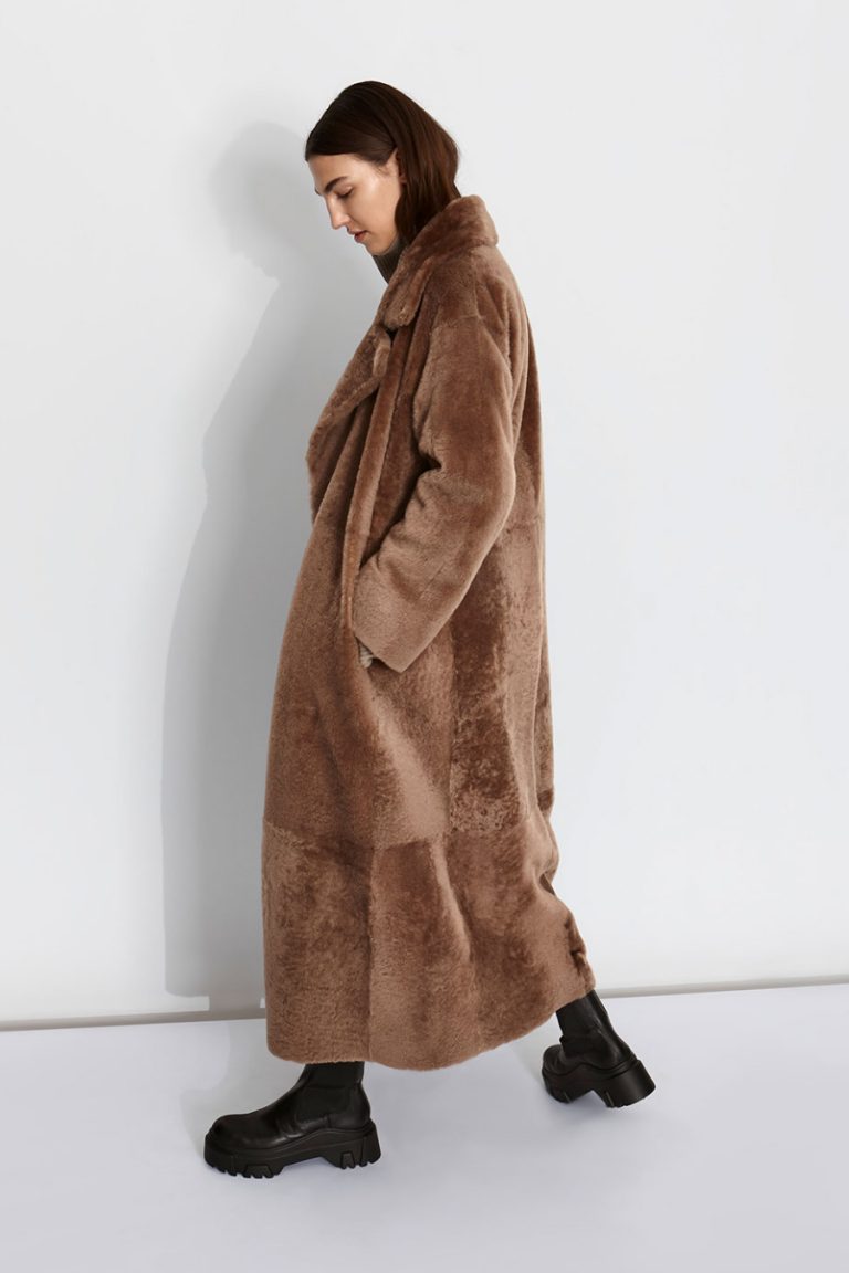 Oversized Shearling Trench Coat in Camel | Women | Gushlow & Cole 2