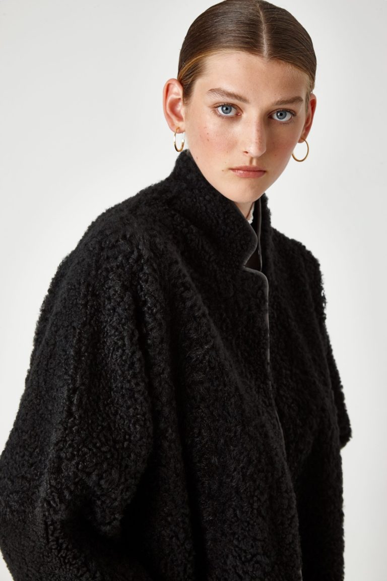 batwing shearling Coat - women | Gushlow & Cole - JXBWC0-BLK
