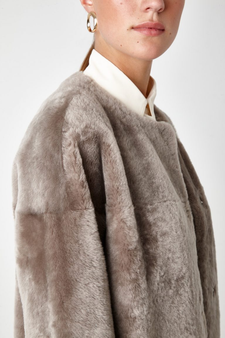 Neat Collarless Shearling Coat
