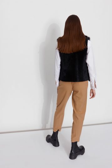 Shearling Rough Cut Gilet in black