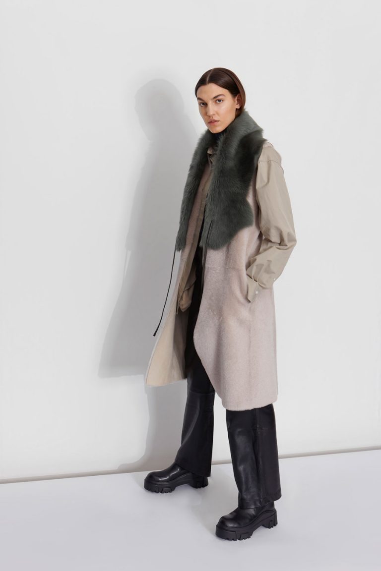 Shearling Shawl Scarf in Dark Green | Women | Gushlow & Cole 2