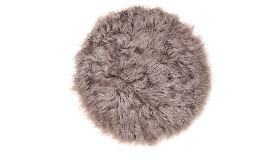 Curly Sheepskin Seat Pad in taupe cut out