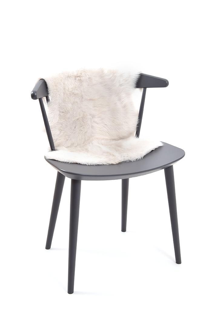 Small Toscana Sheepskin Rug in White side