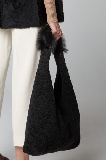 black Mixed Texture Shearling Slouch Bag - crop - women | Gushlow & Cole