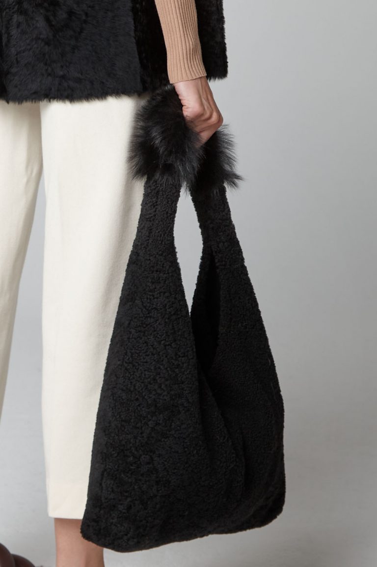 black Mixed Texture Shearling Slouch Bag - crop - women | Gushlow & Cole