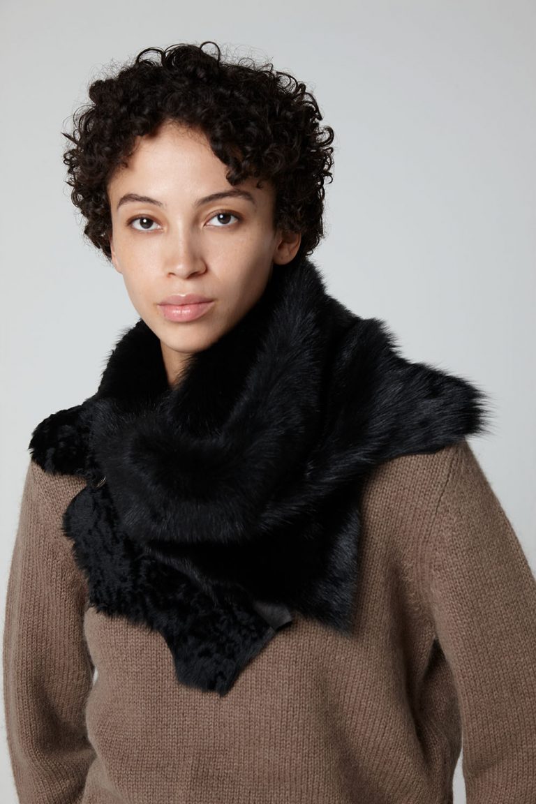 Black Shearling Gilet Scarf - model crop snood - women | Gushlow & Cole