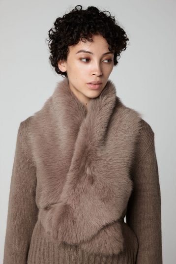 Camel Shearling Shawl Scarf - model crop crossed - women | Gushlow & Cole