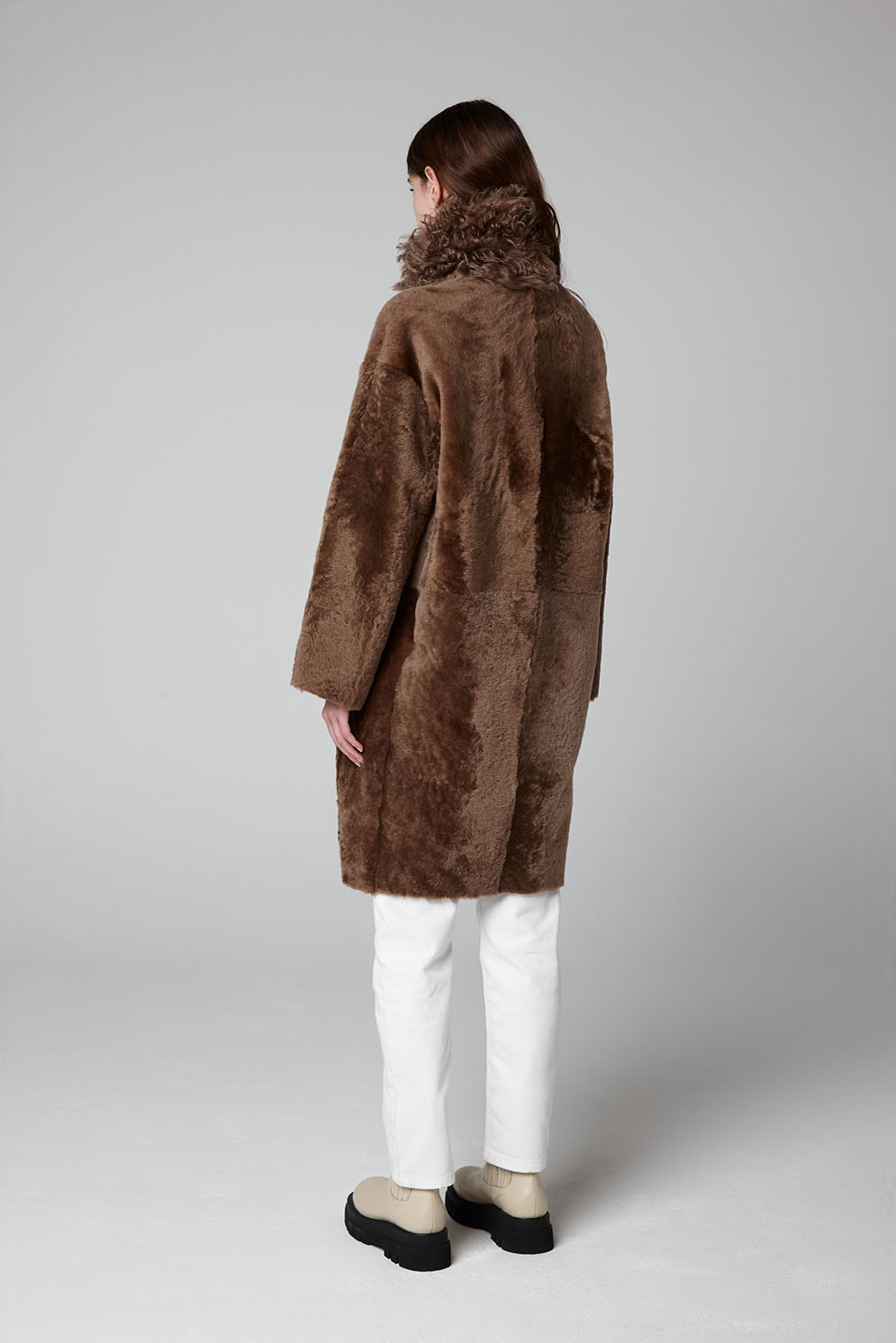 Camel Longline Shearling Taper Coat | Womens | Gushlow & Cole