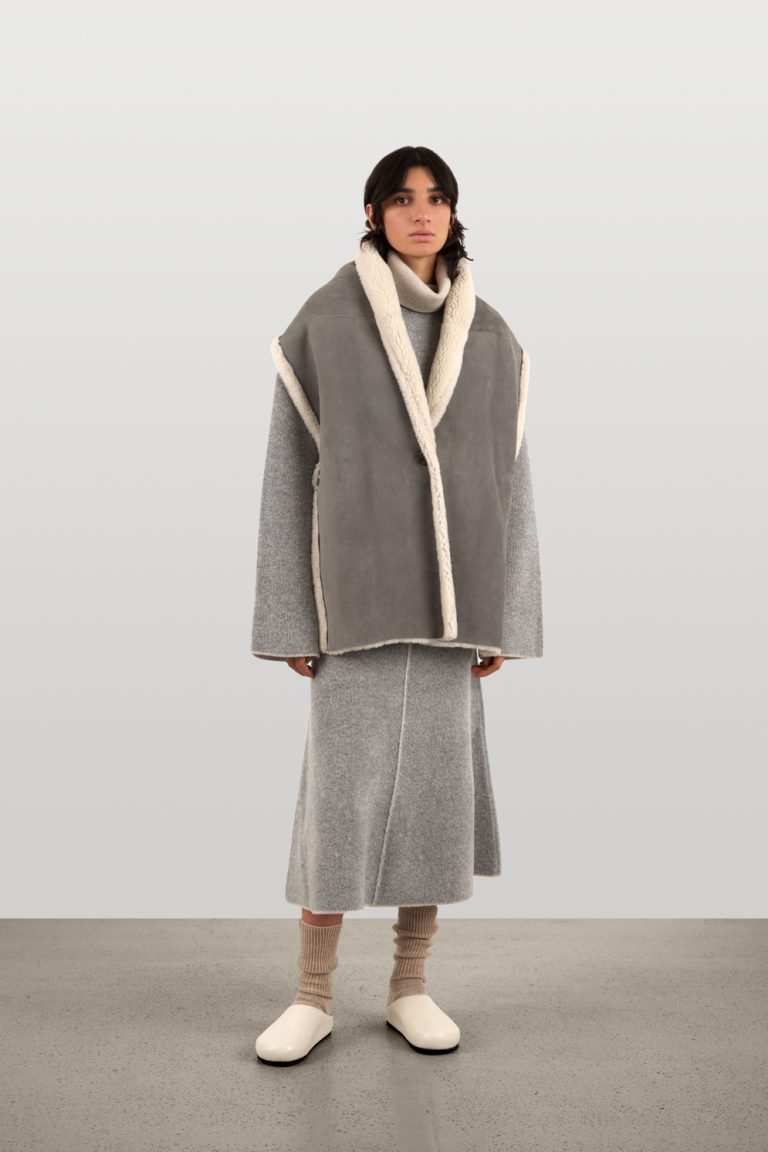 Grey & White Large Merino Belt Scarf | Womens Luxury Shearling | Gushlow & Cole | model front
