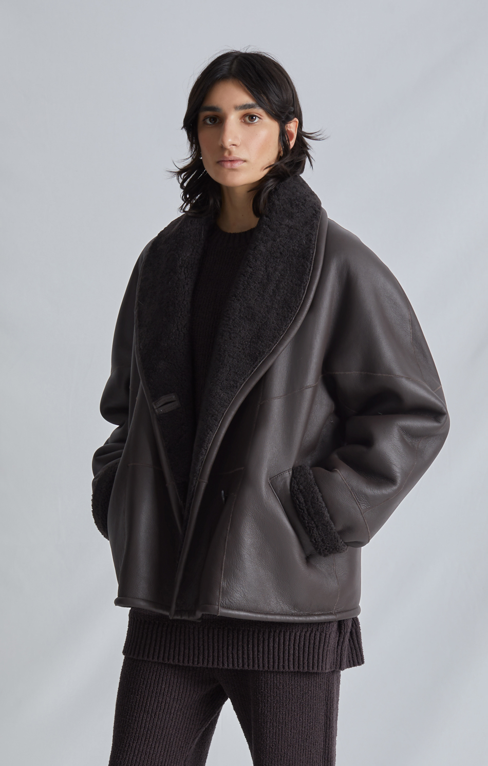 L9020 Brown Shearling Jacket | Womens Luxury Shearling | Gushlow & Cole | model crop