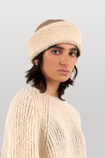 Stone White Chiswick Shearling Hat | Womens Luxury Shearling | Gushlow & Cole | model front