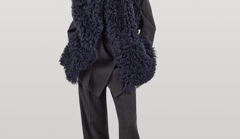 Mid Length Natural Cut Navy Shearling Gilet | Womens | Gushlow & Cole - model full length front