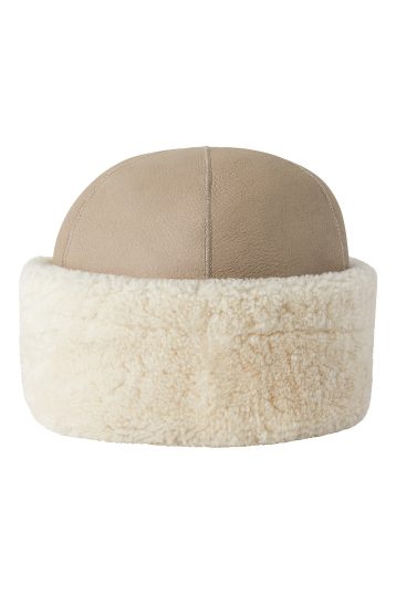 Stone White Chiswick Shearling Hat | Womens Luxury Shearling | Gushlow & Cole | cut out