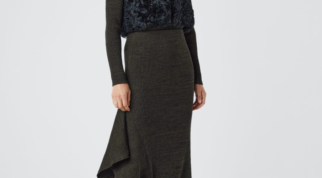V Neck Black Cropped Shearling Gilet | Womens | Gushlow & Cole - full length gilet closed